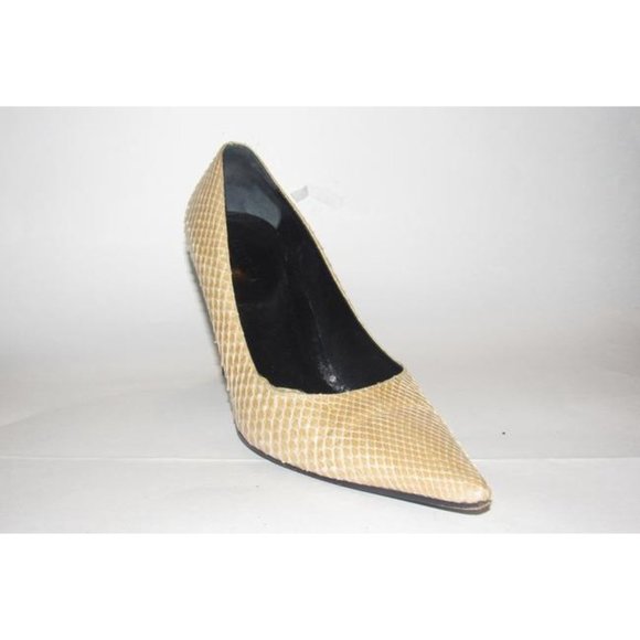 Gucci Champagne Colored Snakeskin Leather Pumps - Picture 12 of 12